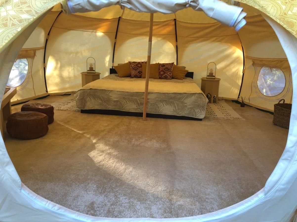 Cort de lux Vinsan Glamping & Wellness Centre